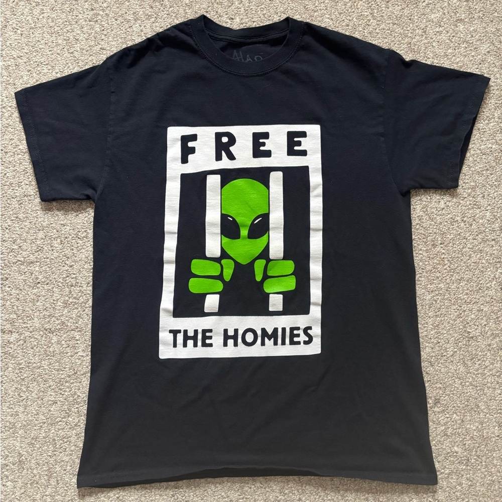 Free The Homies Alien Graphic Tee - Black/Green